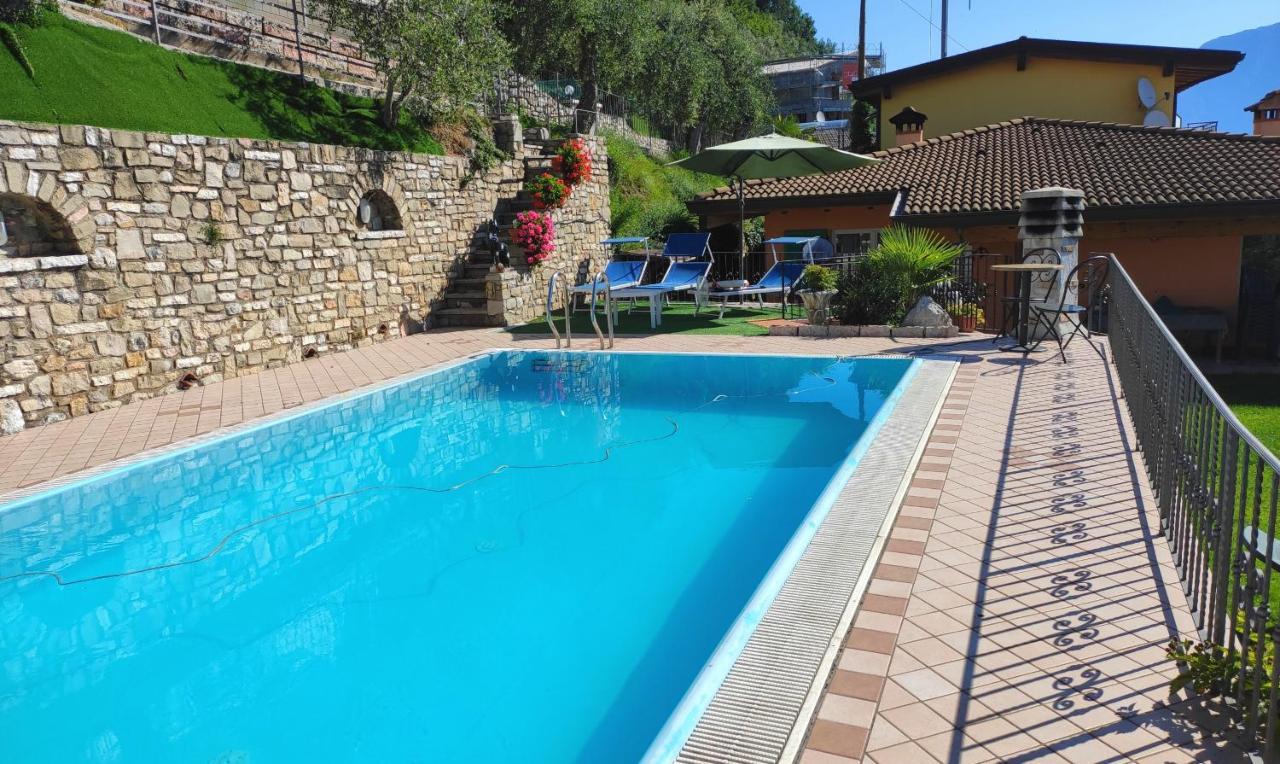 Casa Elka Residence Lake View And Pool By Garda Domus Mea Pieve  외부 사진