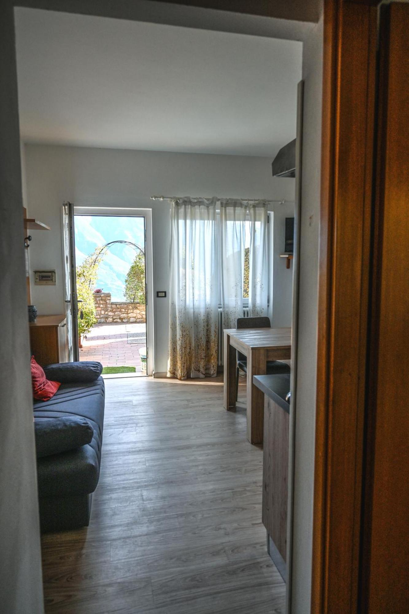 Casa Elka Residence Lake View And Pool By Garda Domus Mea Pieve  외부 사진