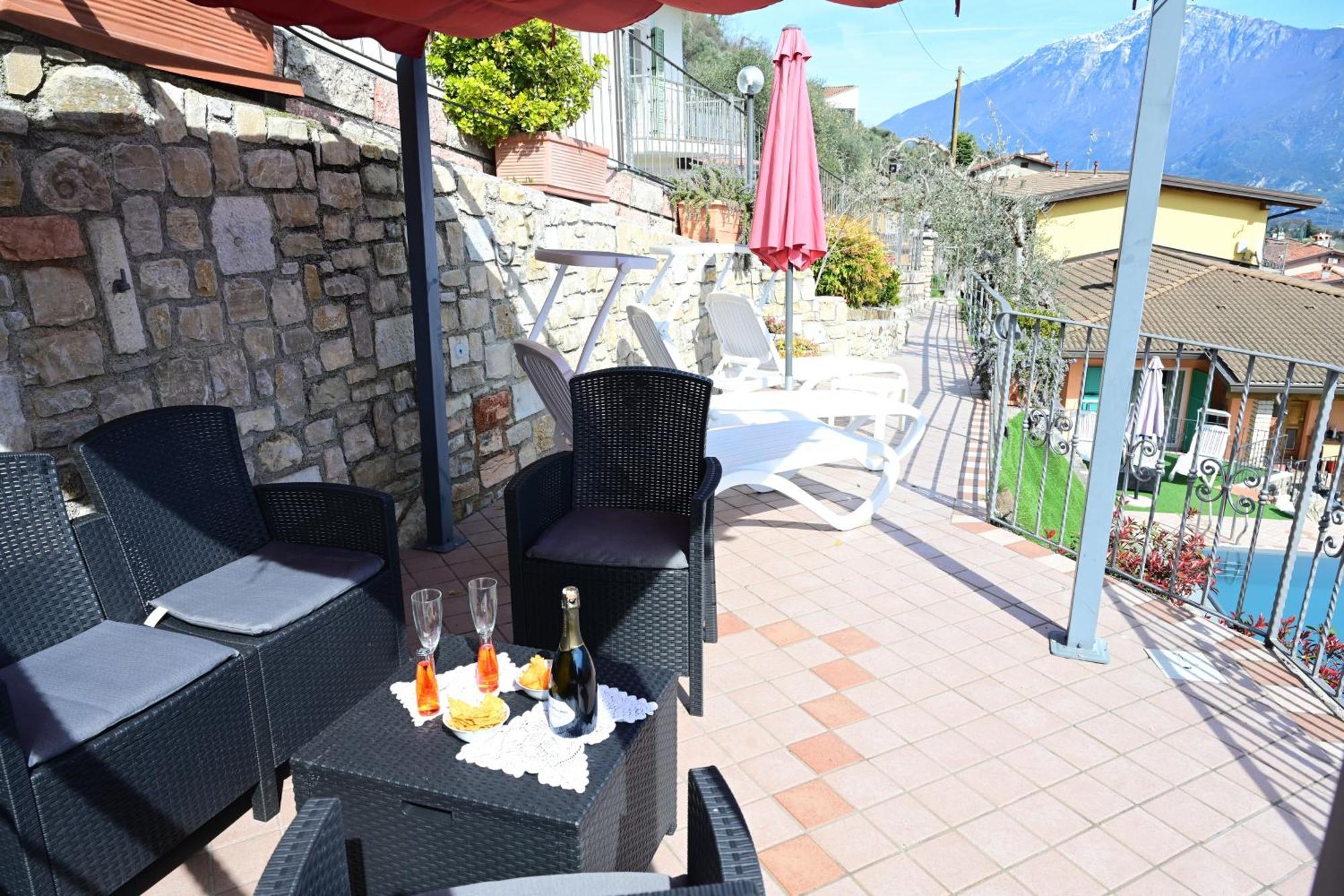 Casa Elka Residence Lake View And Pool By Garda Domus Mea Pieve  외부 사진